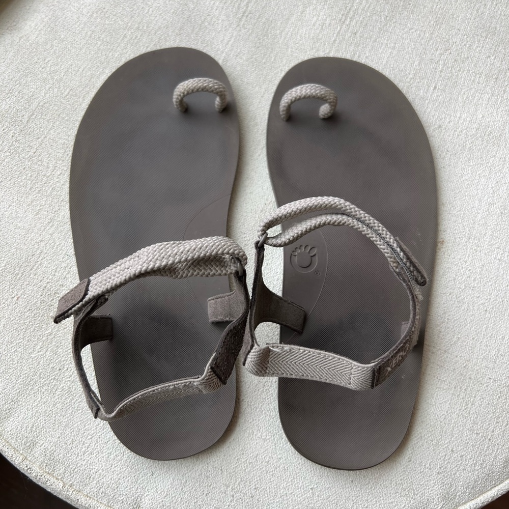 Xero sandals size 8 barefoot minimalist